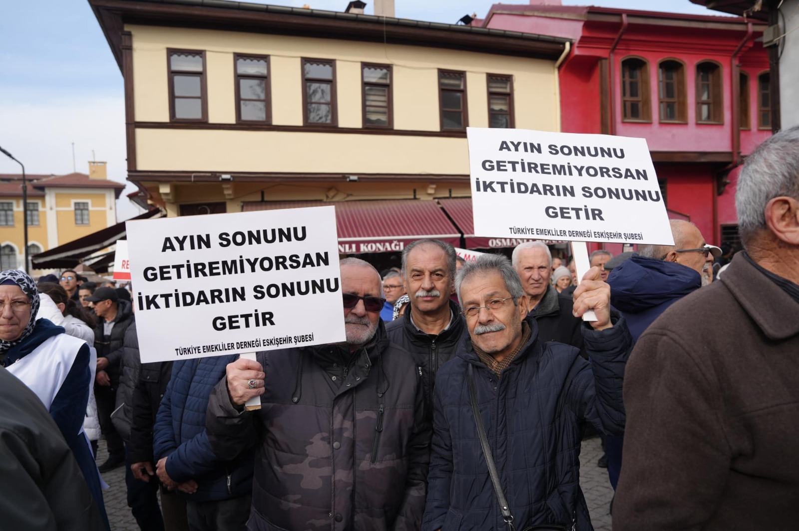 Chp Eskişehir’den Iktidara Kırmızı Kart Gösterdi, Erken Seçim Çağrısı Yaptı (4)