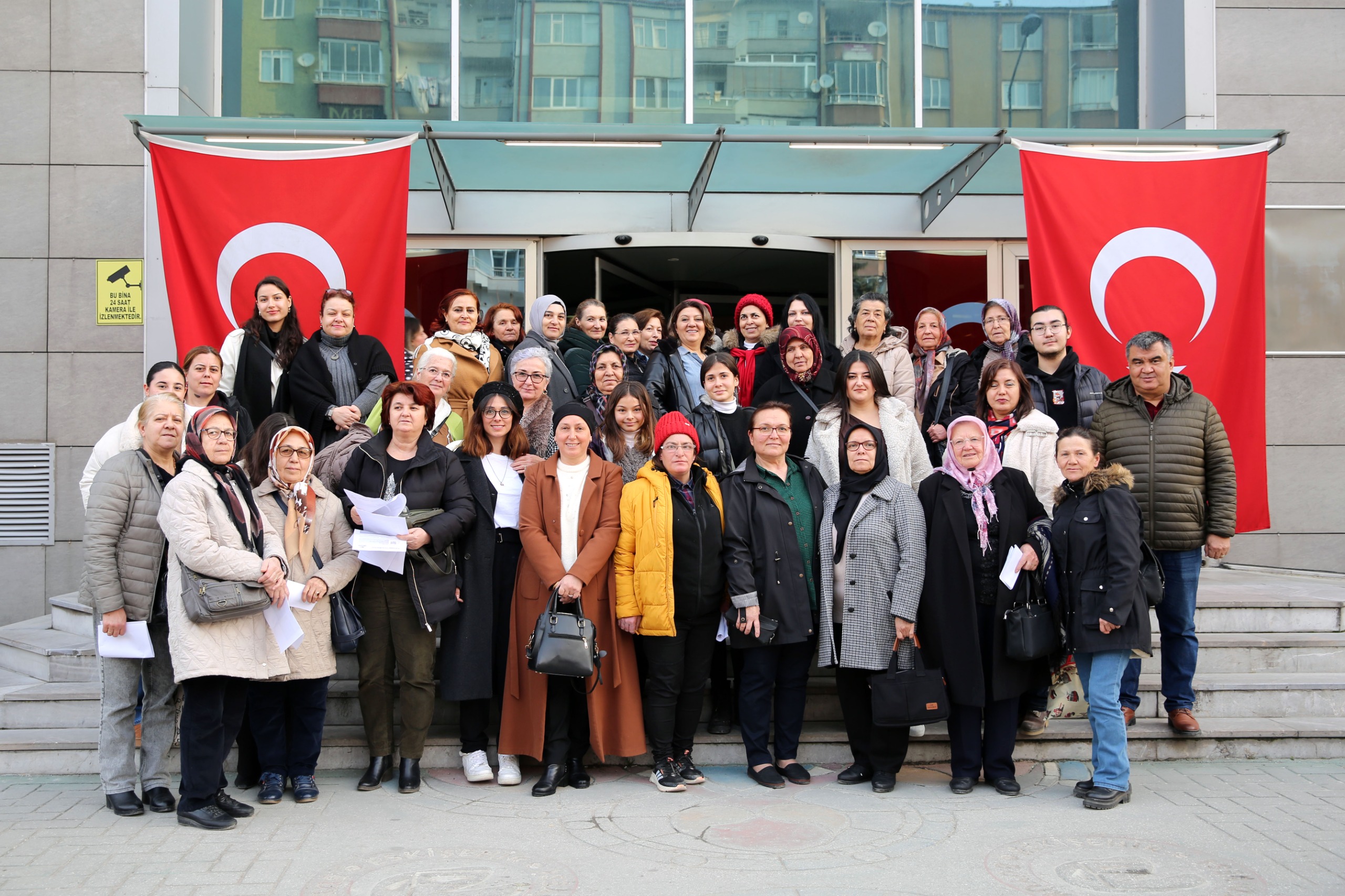 Eski̇şehi̇r’i̇n İlçeleri̇ “Lüküs Hayat” Oyununda Buluştu (7)