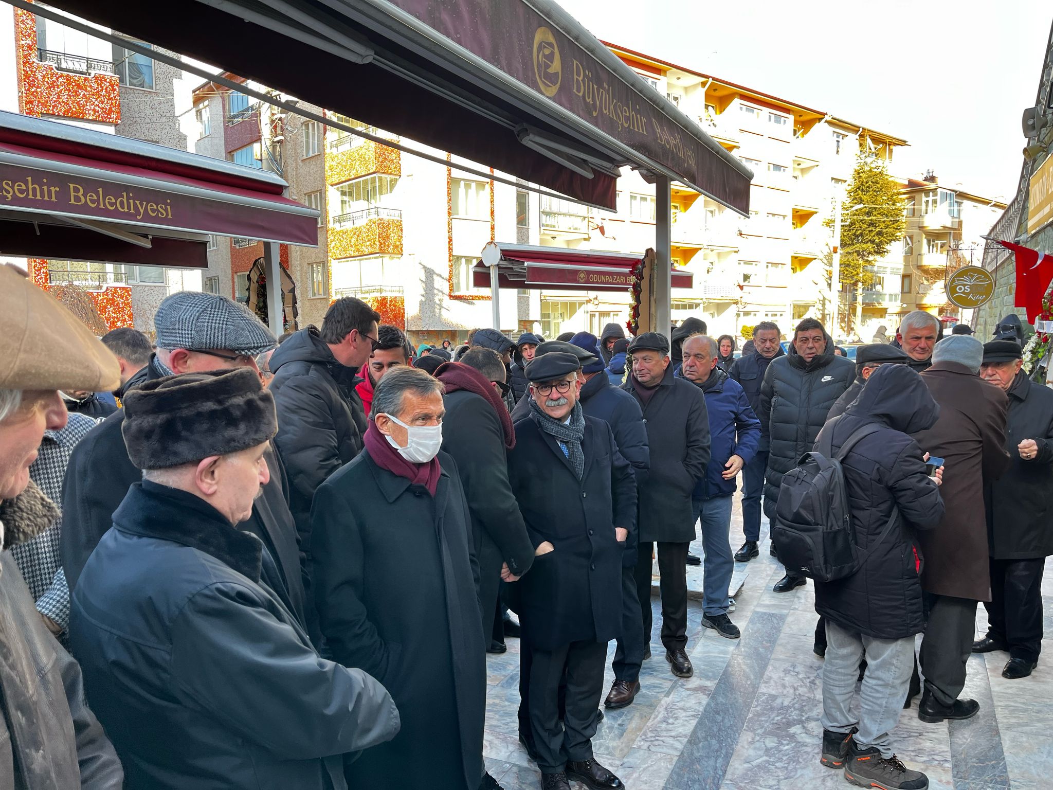 Eskişehirspor Camiası, Efsane Tribün Liderini Son Yolculuğuna Uğurladı (1)