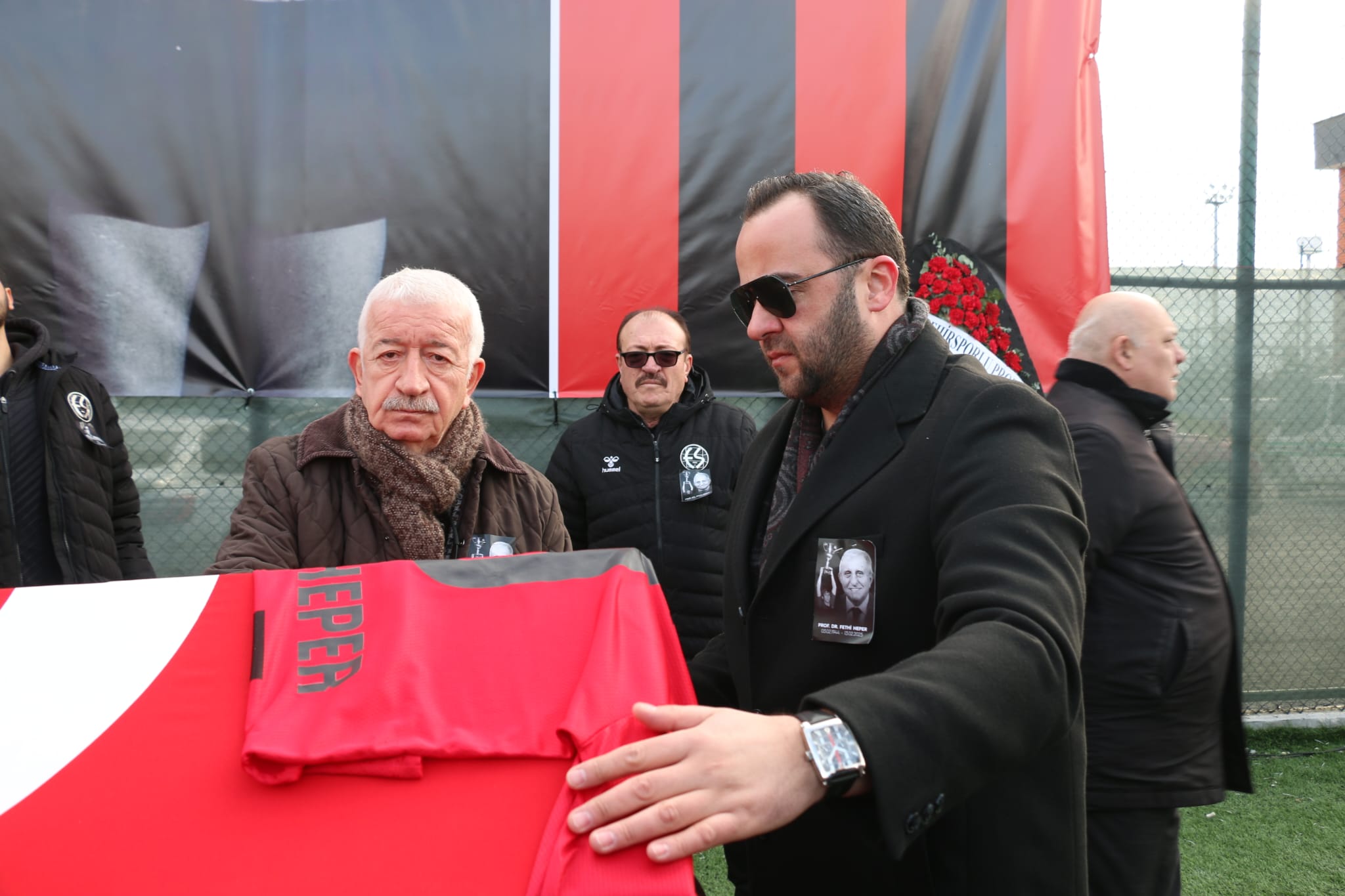 Eskişehirspor, Efsane Futbolcusu Için Tesislerde Veda Töreni Düzenledi (7)