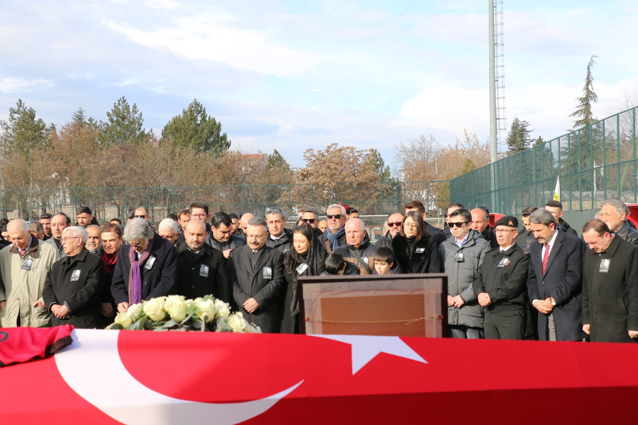 Eskişehirspor, Efsane Futbolcusu Için Tesislerde Veda Töreni Düzenledi (8)