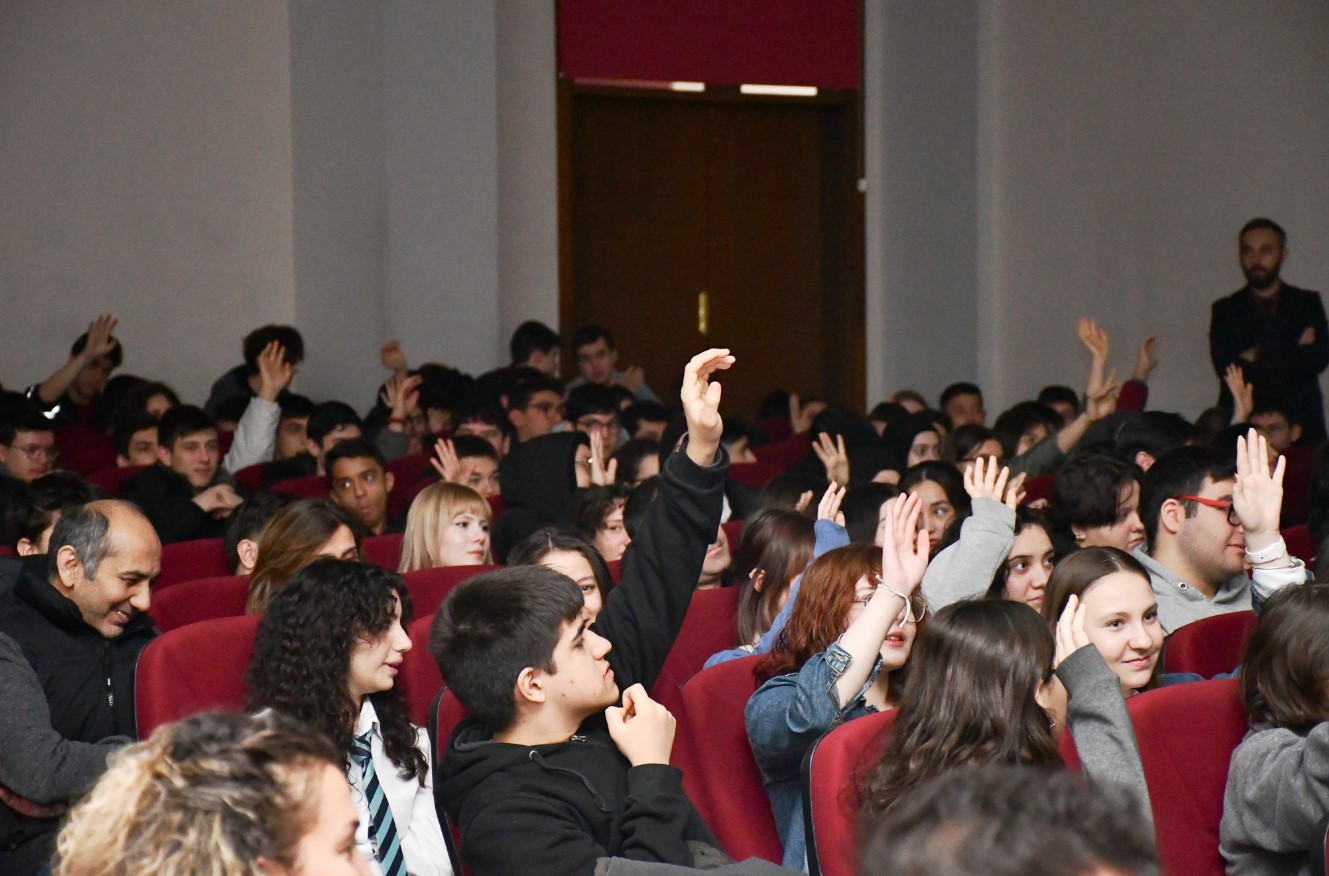 Türkiye Ulusal Ajansı Başkanı İlker Astarcı, Eskişehir’de Öğrencilerle Buluştu