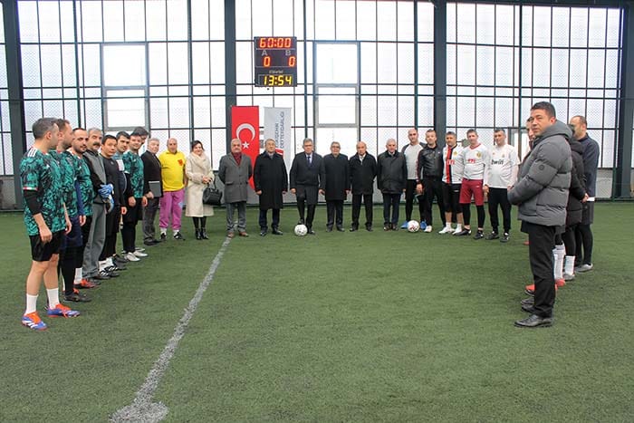 Vergi Haftasında Halı Sahada Kapıştılar (2)