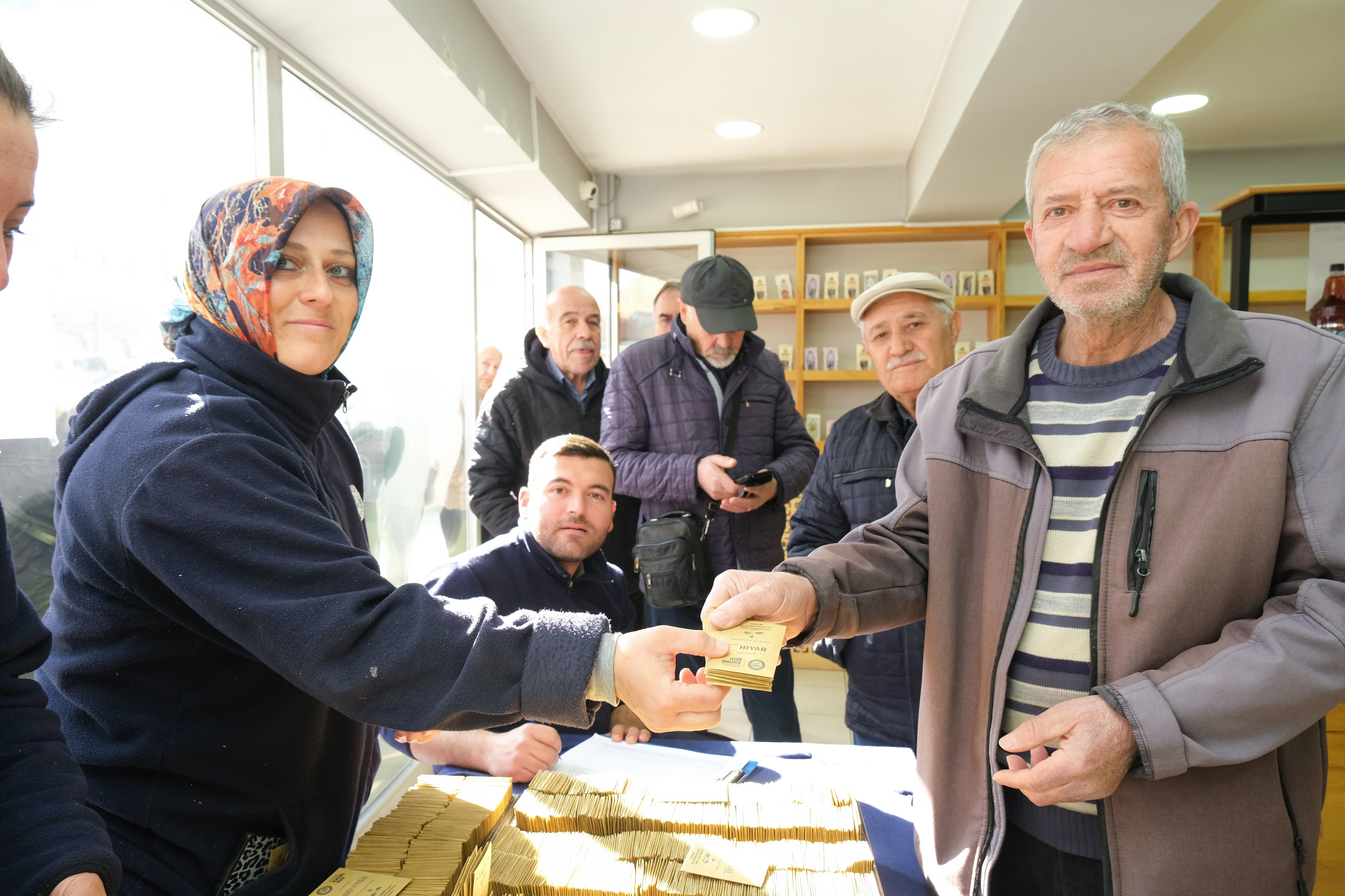 Başkan Ünlüce’ye Yerel Tohum Teşekkürü (7)