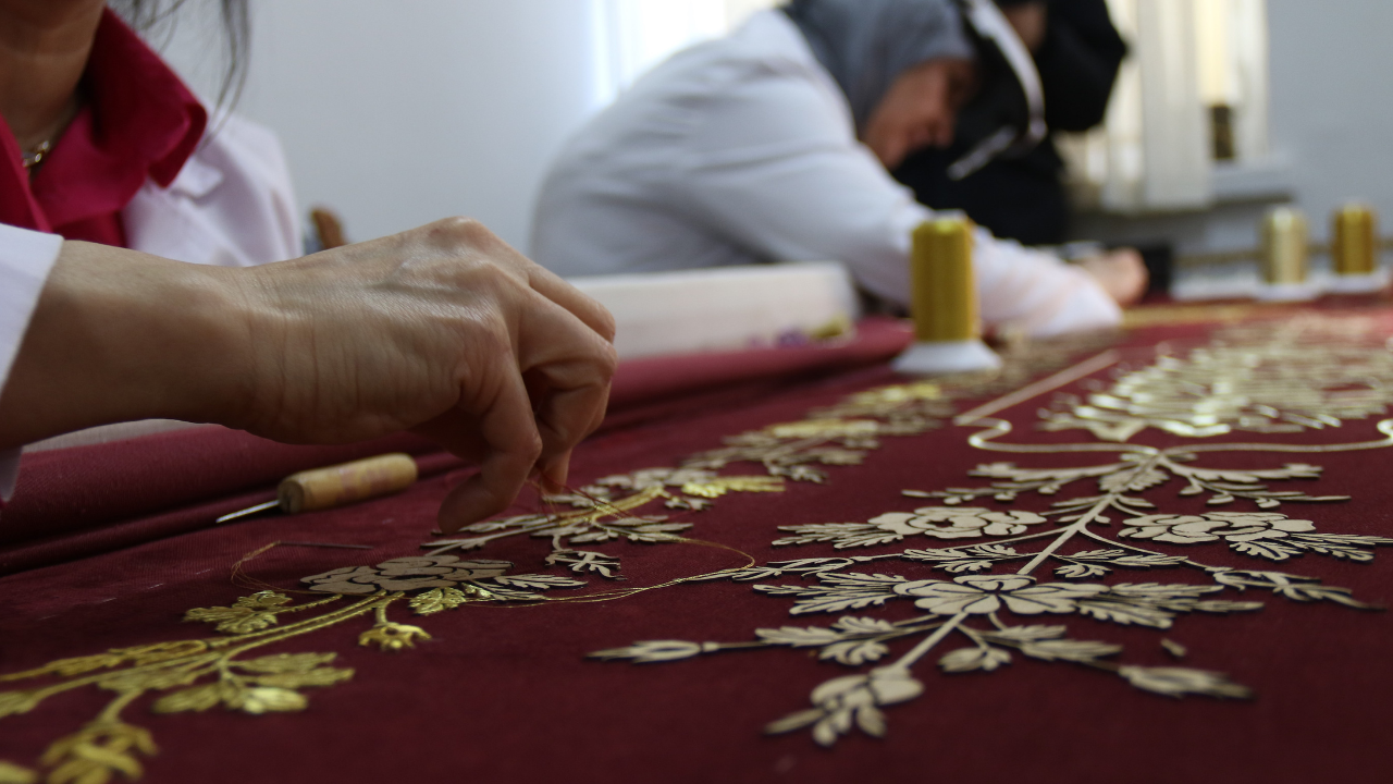 Eskişehir'de Kadınların Emeğiyle Geleneksel Sanatlar Geleceğe Taşınıyor