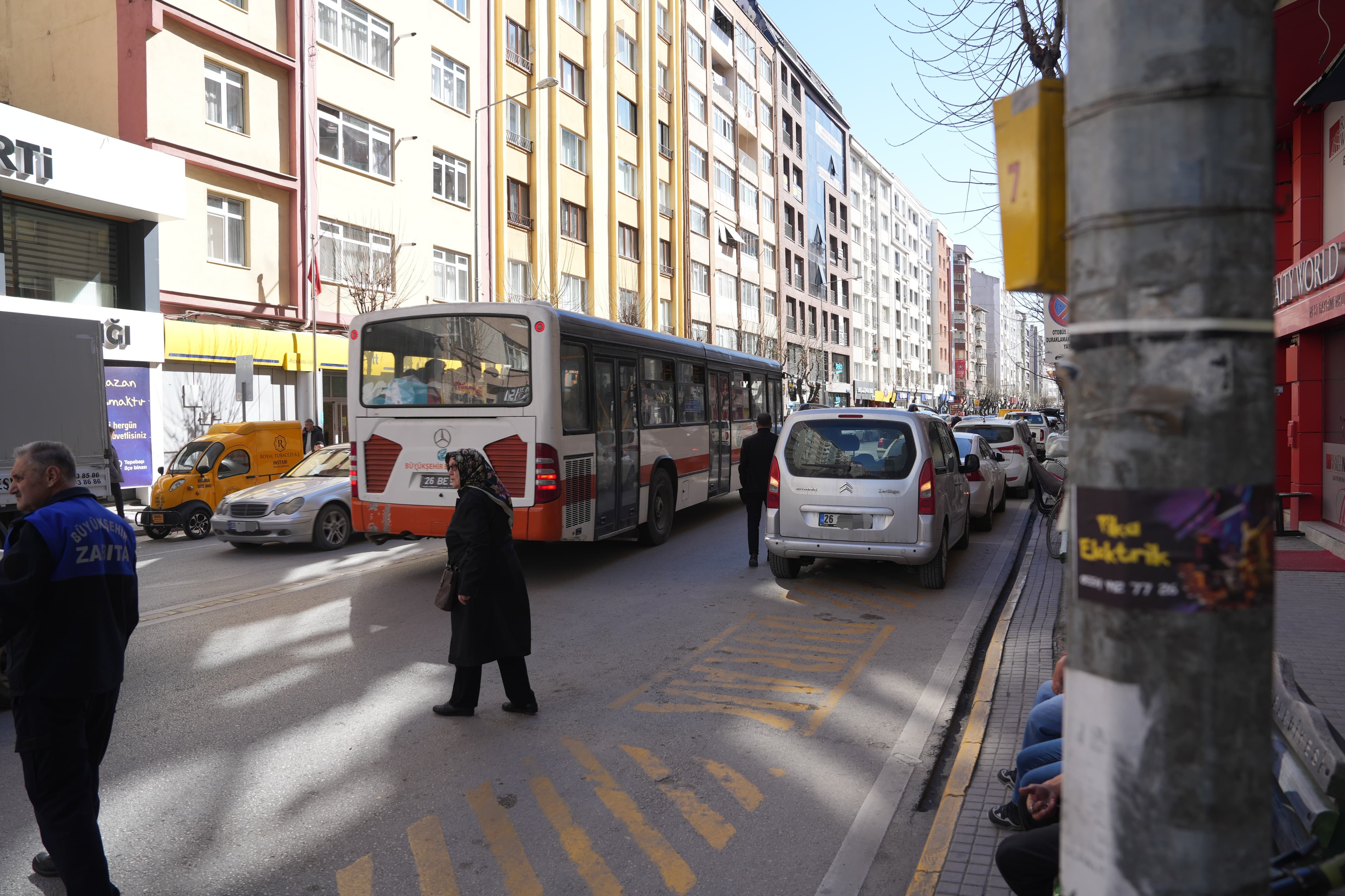 Hatali Park Yapanlara Büyükşehi̇r Zabitasindan Tavi̇z Yok (1)