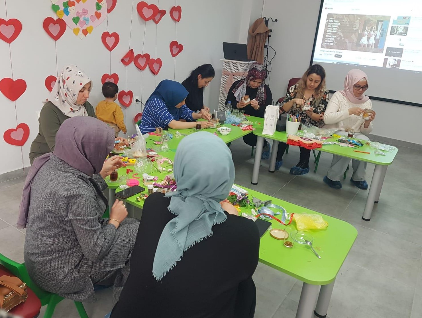 Odunpazarı Belediyesi Ahmet Ara Engelsiz Gündüz Bakımevi Ve Kreşi'nde Aileler Sevgi Ve Sanatla Buluşuyor (3)