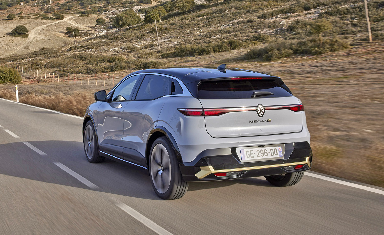 1690280709 Yeni Renault Megane Elektrikli 3