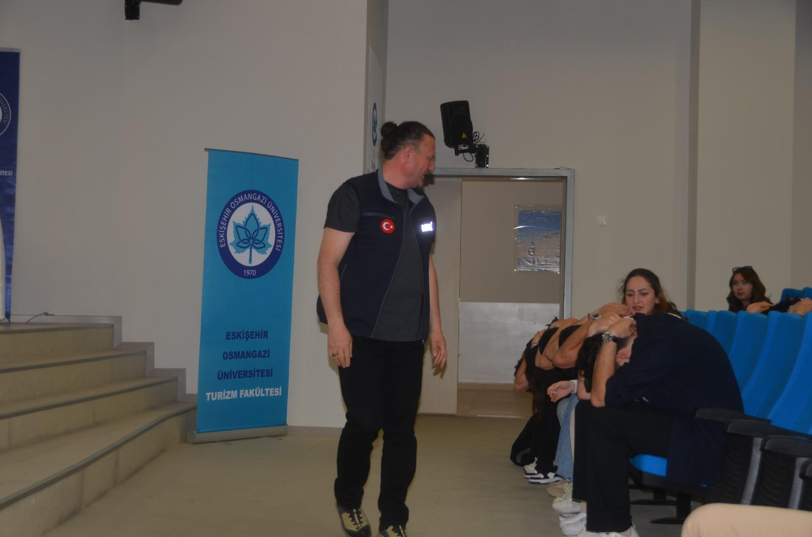 Afad'dan Üniversitelilere Hayat Kurtaran Eğitim (3)