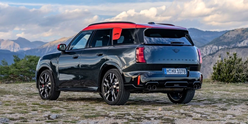 M I N I Countryman J C W