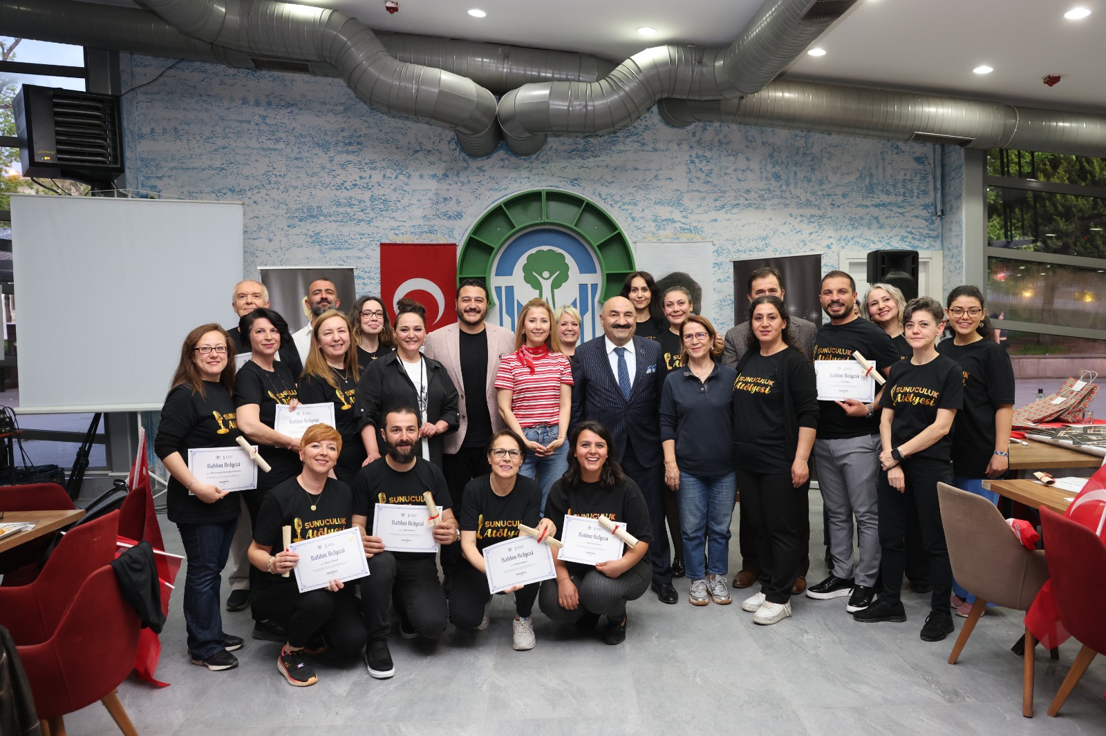 Odunpazarı Belediyesi Sunuculuk Atölyesi’nden Mezuniyet Coşkusu (1)