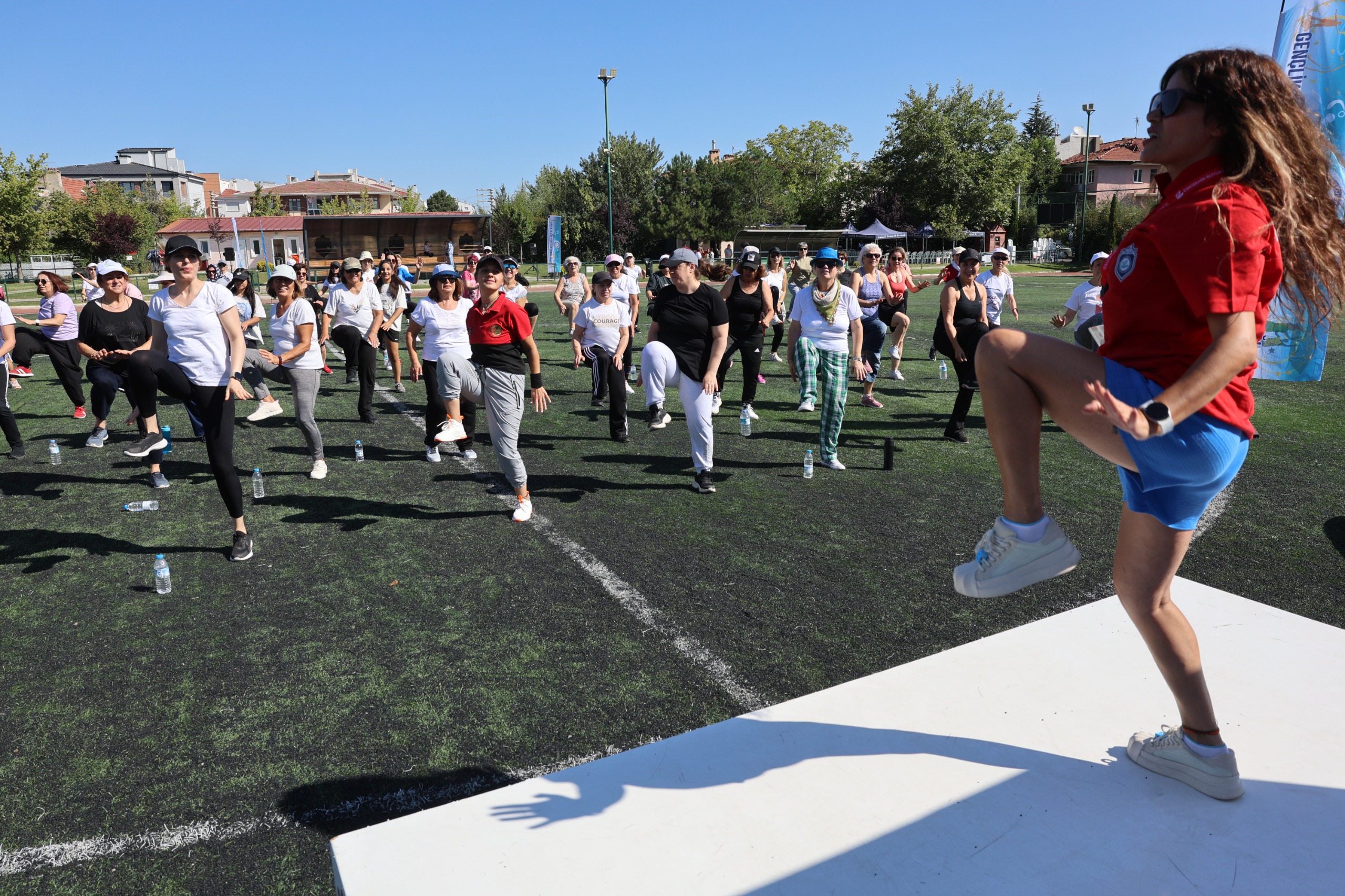 Sağlik İçi̇n Parklarda Spor 26 Mayis Günü Başliyor (5)