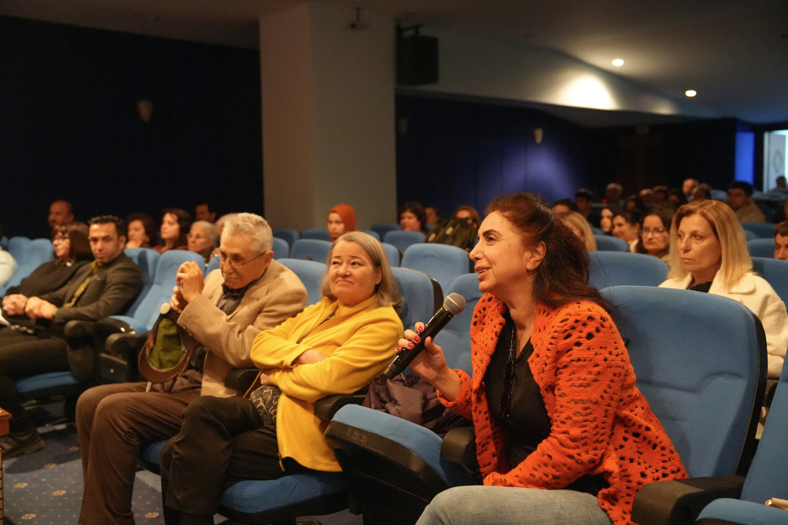 Sanatin Dönüşümü Köy Ensti̇tüleri̇nden Çağdaş Türk Sanatina (2)