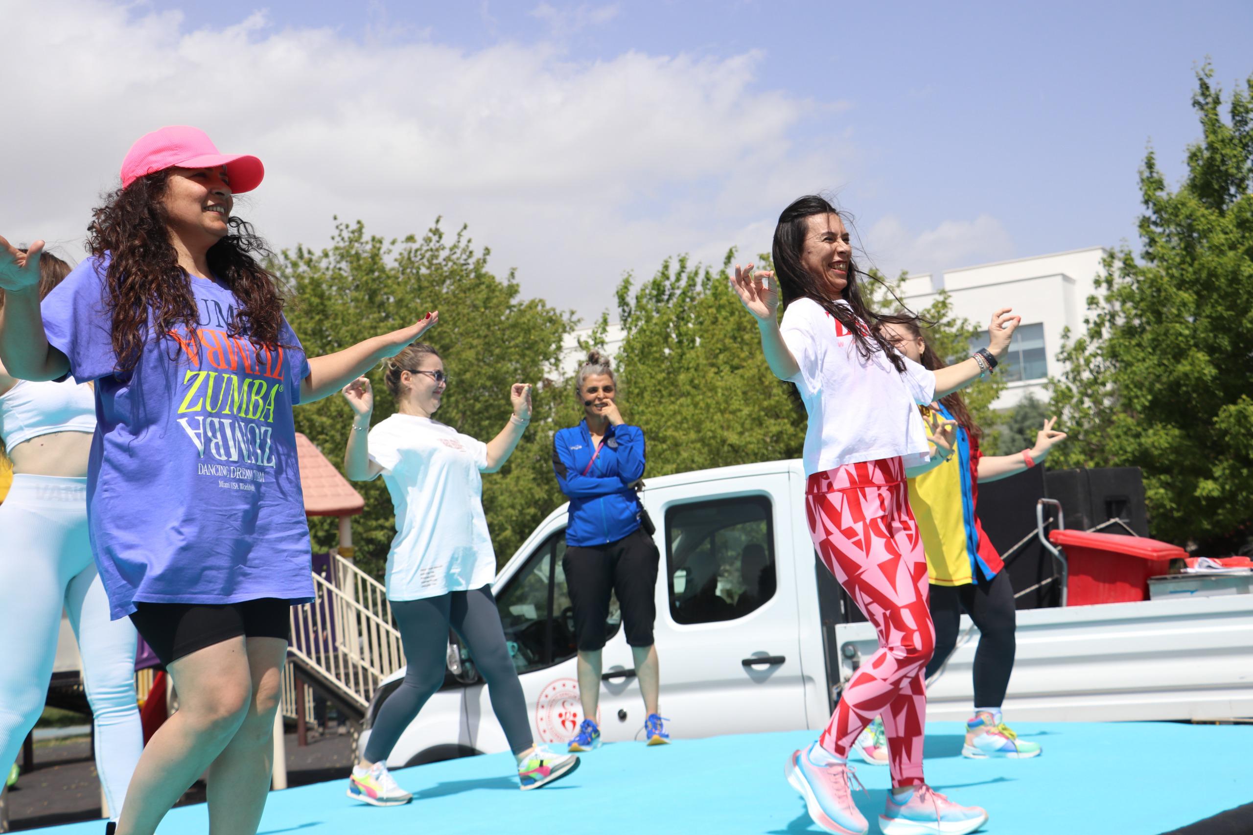 Spor (2)