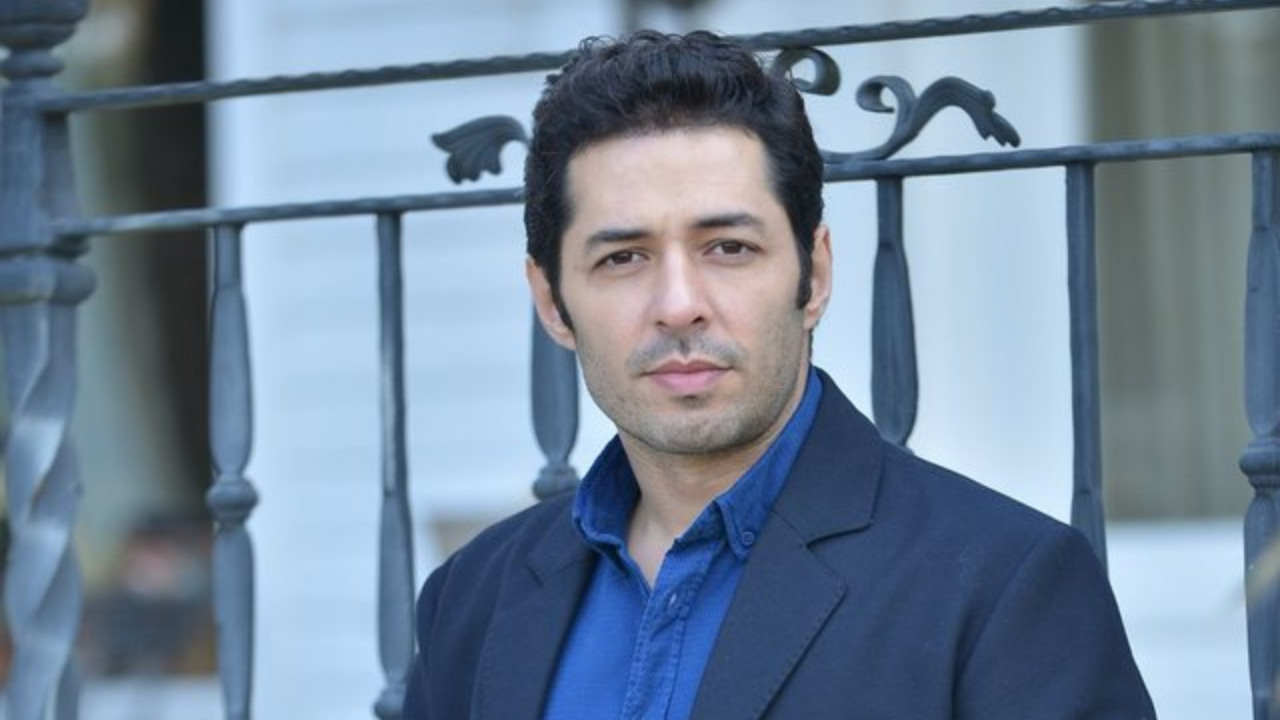 Ünlü Oyuncu Mert Fırat Pizzacı Oldu! (1)