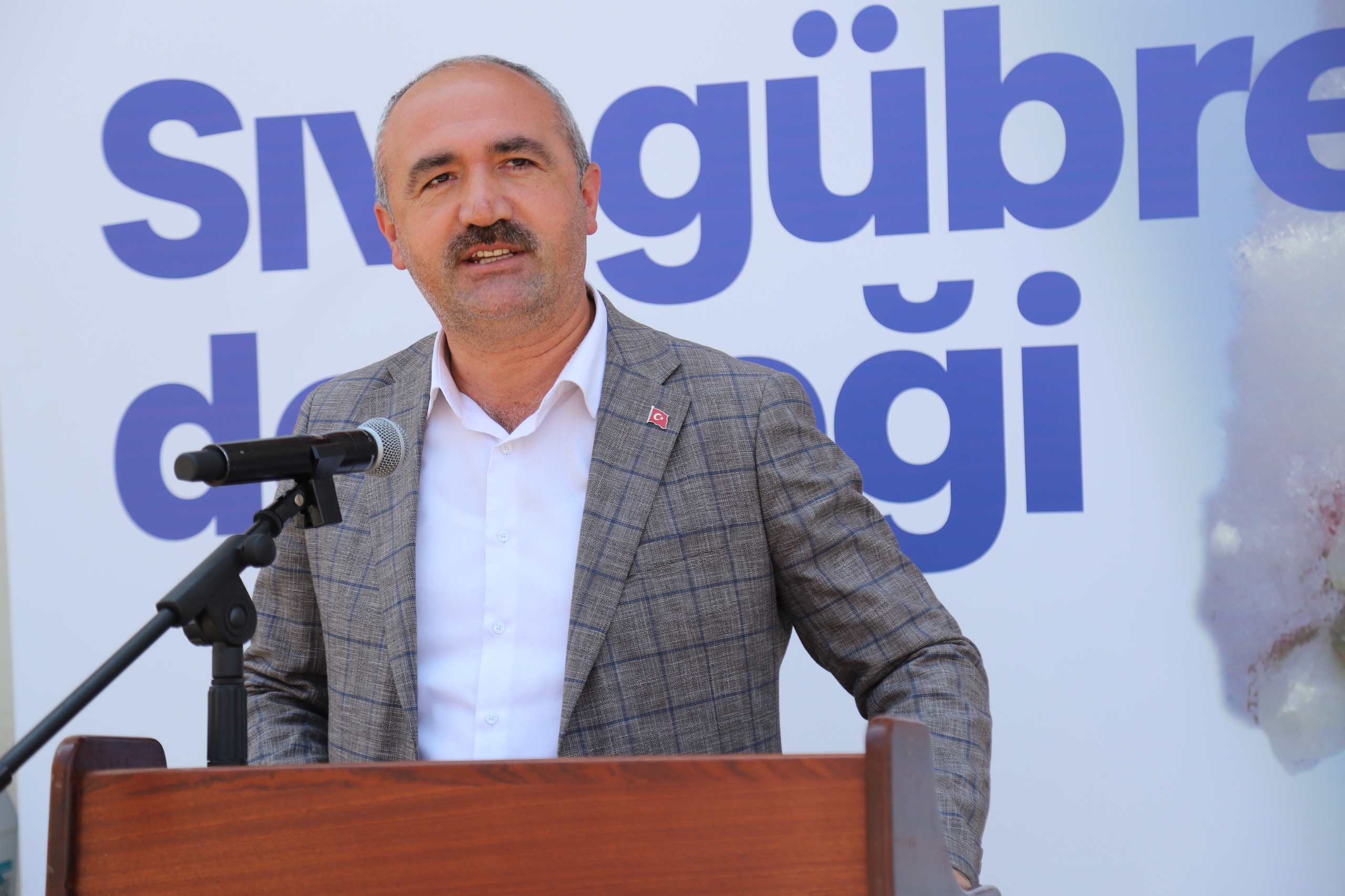 Büyükşehi̇rden Ki̇raz Üreti̇ci̇si̇ne Don Sonrasi Can Suyu (8)