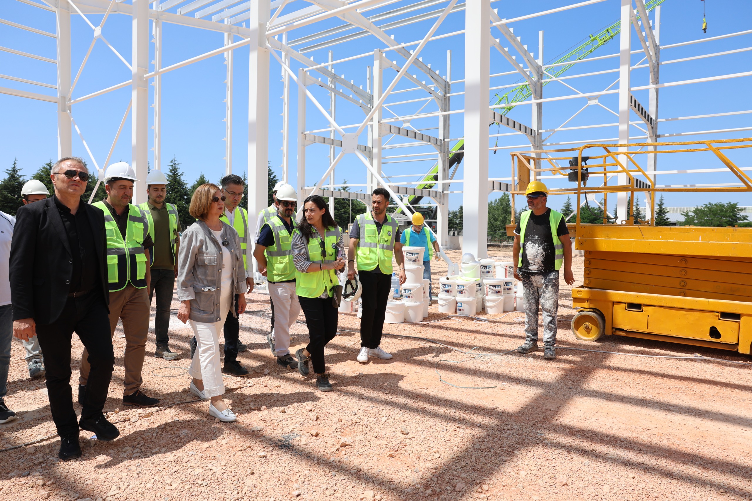 Eski̇şehi̇r’e Yeni̇ Afet Koordi̇nasyon Merkezi̇ (8)