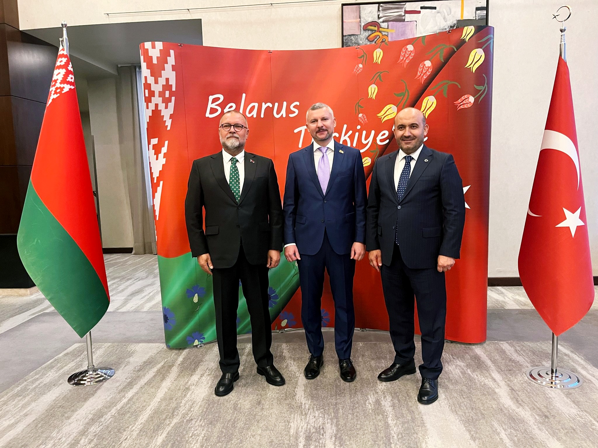 Gürhan Albayrak, Belarus’un Bağımsızlık Günü Resepsiyonunda Yerini Aldı (2)
