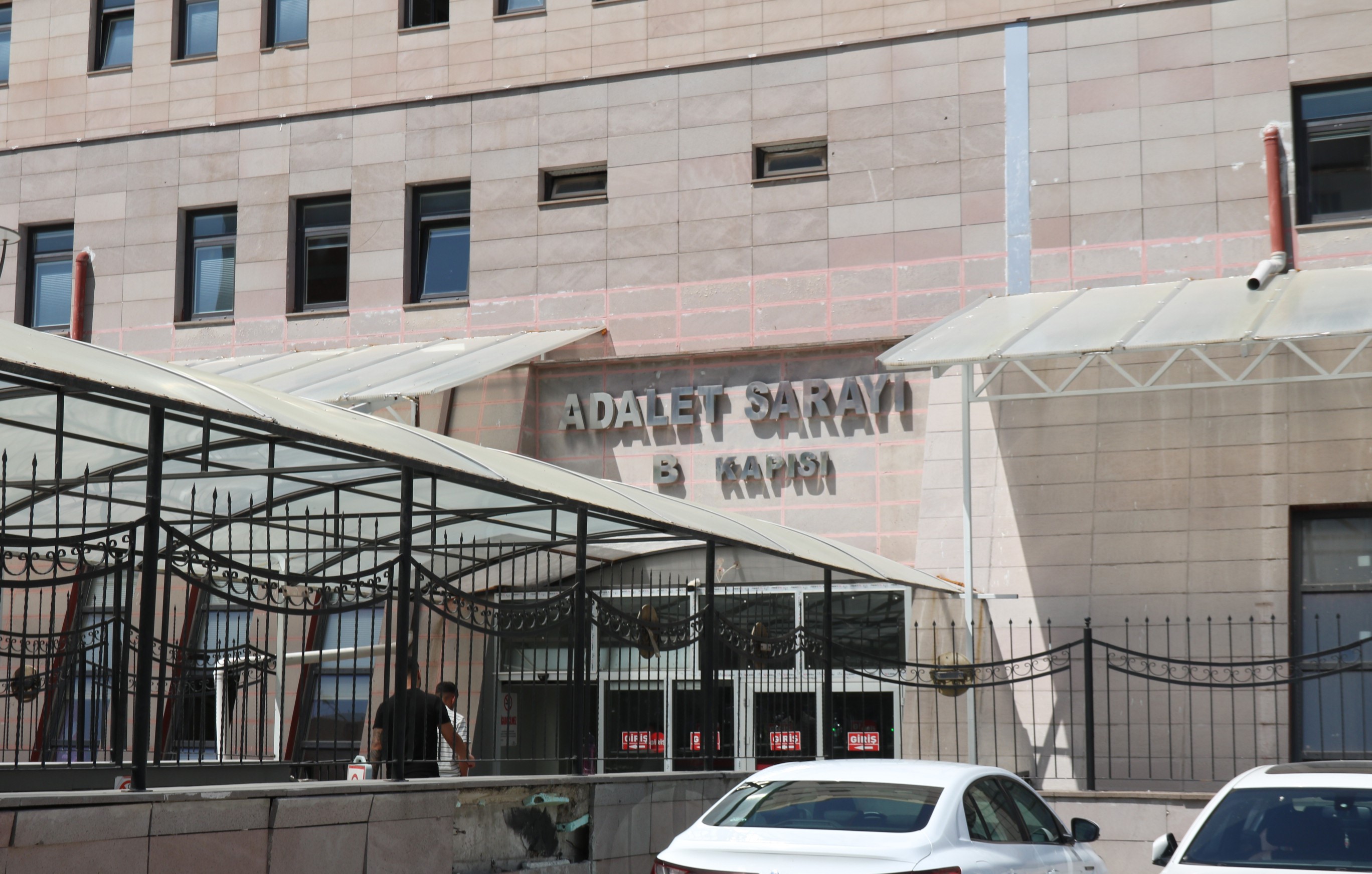 Köpeği, Çişini Yaptırmak (1)