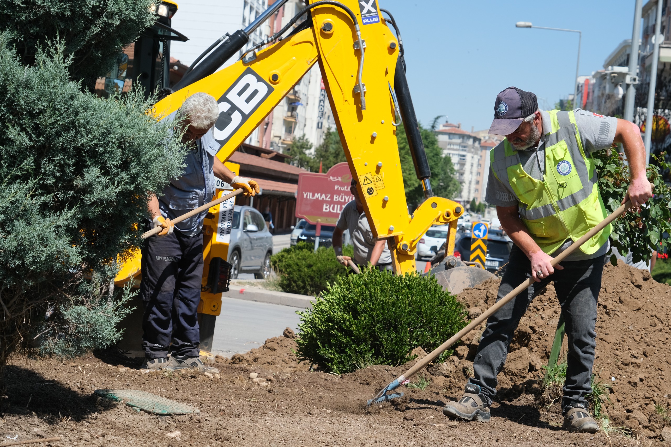 “Kuru Peyzaj” Çalişmalari İle Tasarruf Ve Esteti̇k Buluşuyor (3)