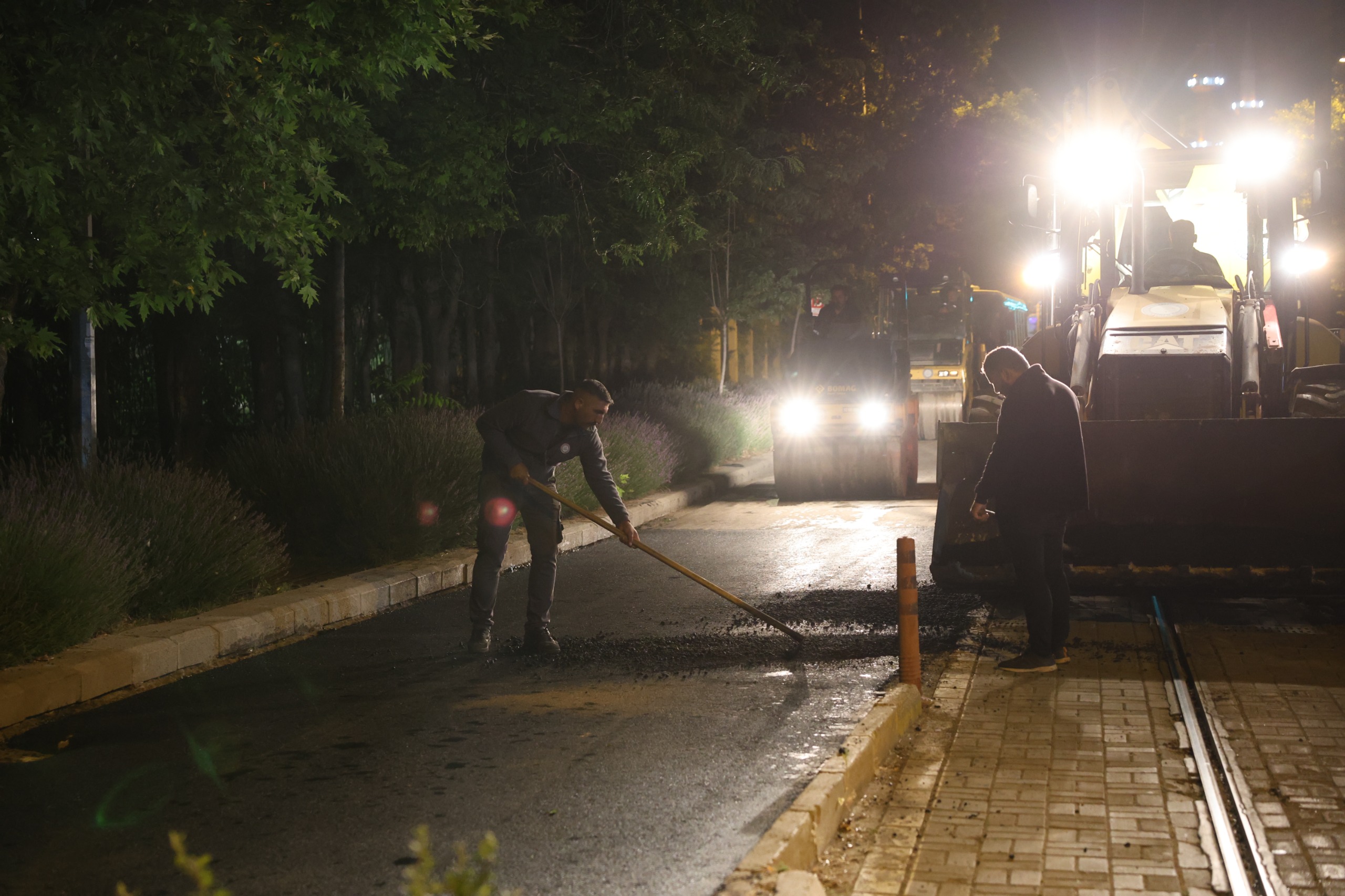 Öğretmenler Bulvari’nda Gece Mesai̇si̇ (4)