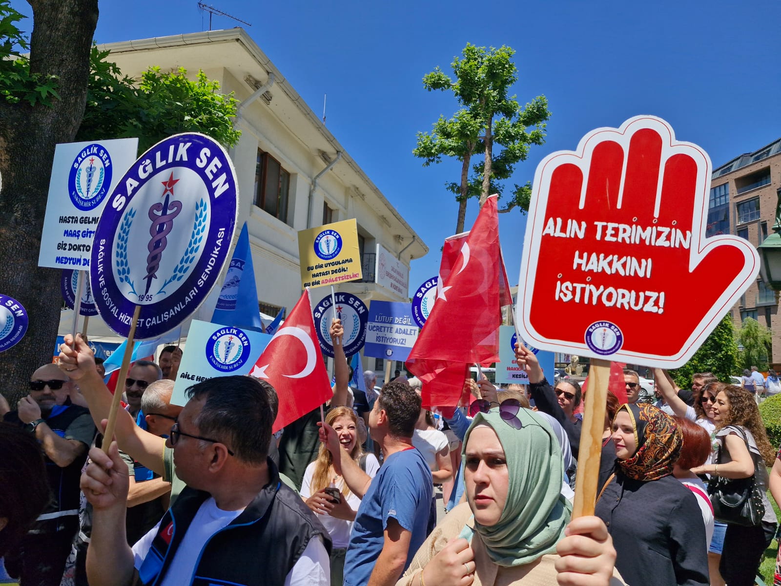 Sağlık Sen Eskişehir’den Ses Yükseltti “Gelmeyen Hastanın Bedelini Sağlıkçıya Ödetemezsiniz (1)