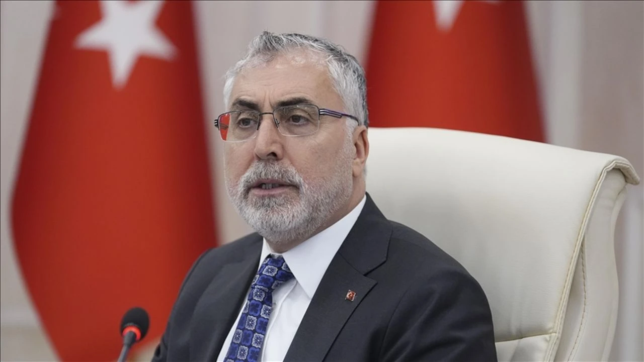 Vedat Işıkhan Gençlere Destek