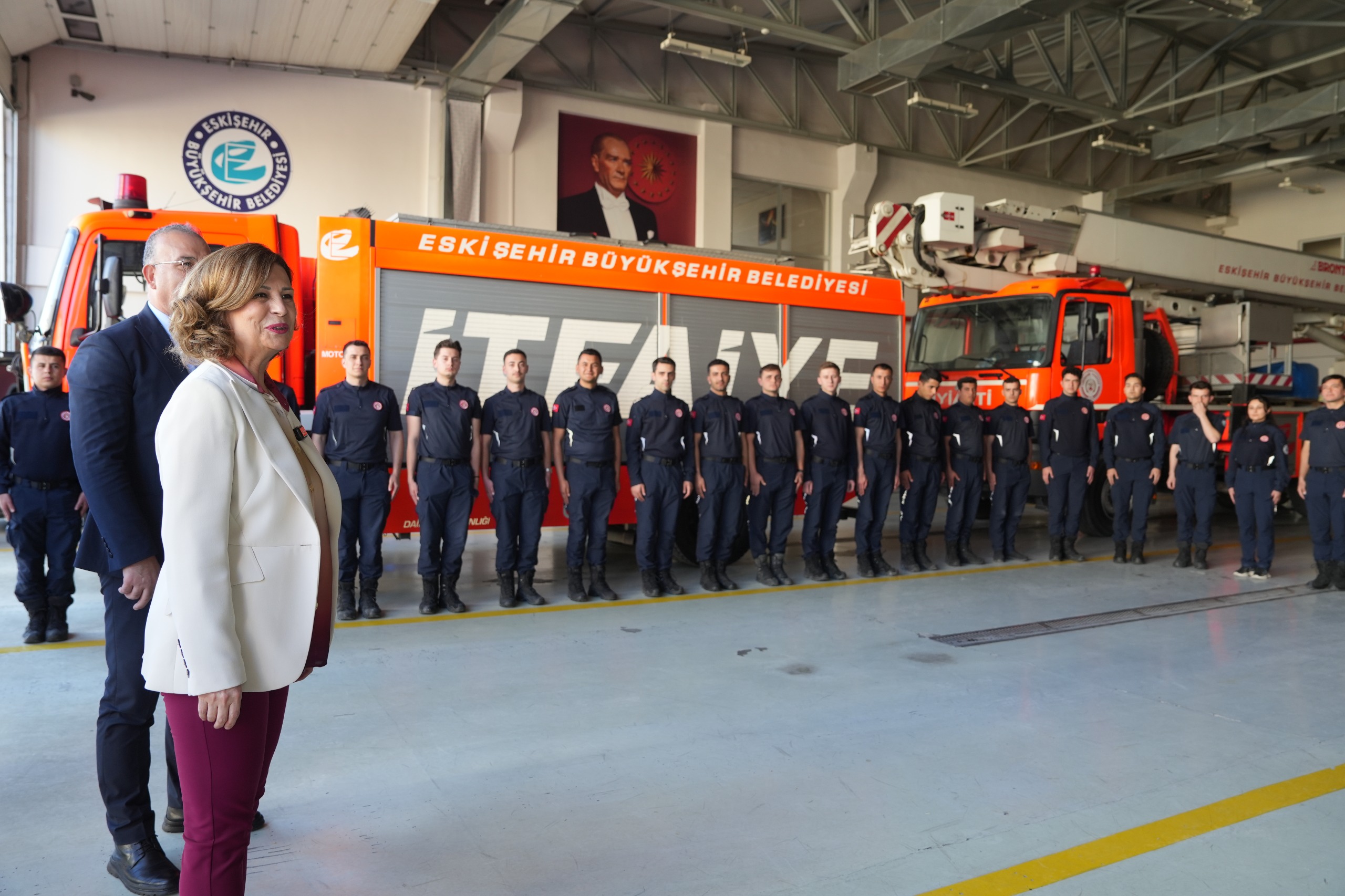 Büyükşehi̇r Yanginlara Karşi Uyardi (1)