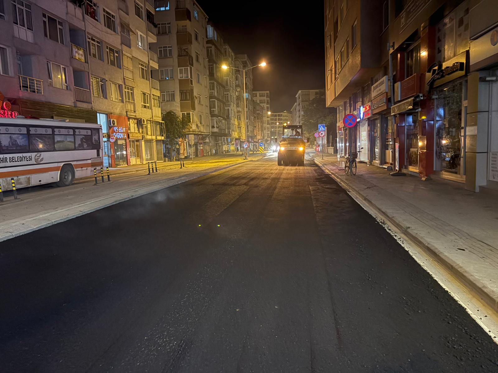 Eski̇şehi̇r’de Yol Çalişmalari Gece Gündüz Araliksiz Devam Edi̇yor (12) Süleyman Çakır Caddesi