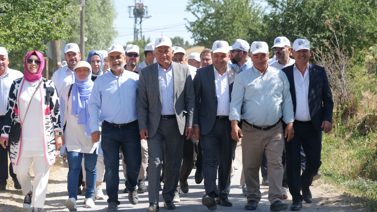 Gürhan Albayrak Müjdeyi Verdi 111 Aile Yeni Yuvasına Kavuşacak