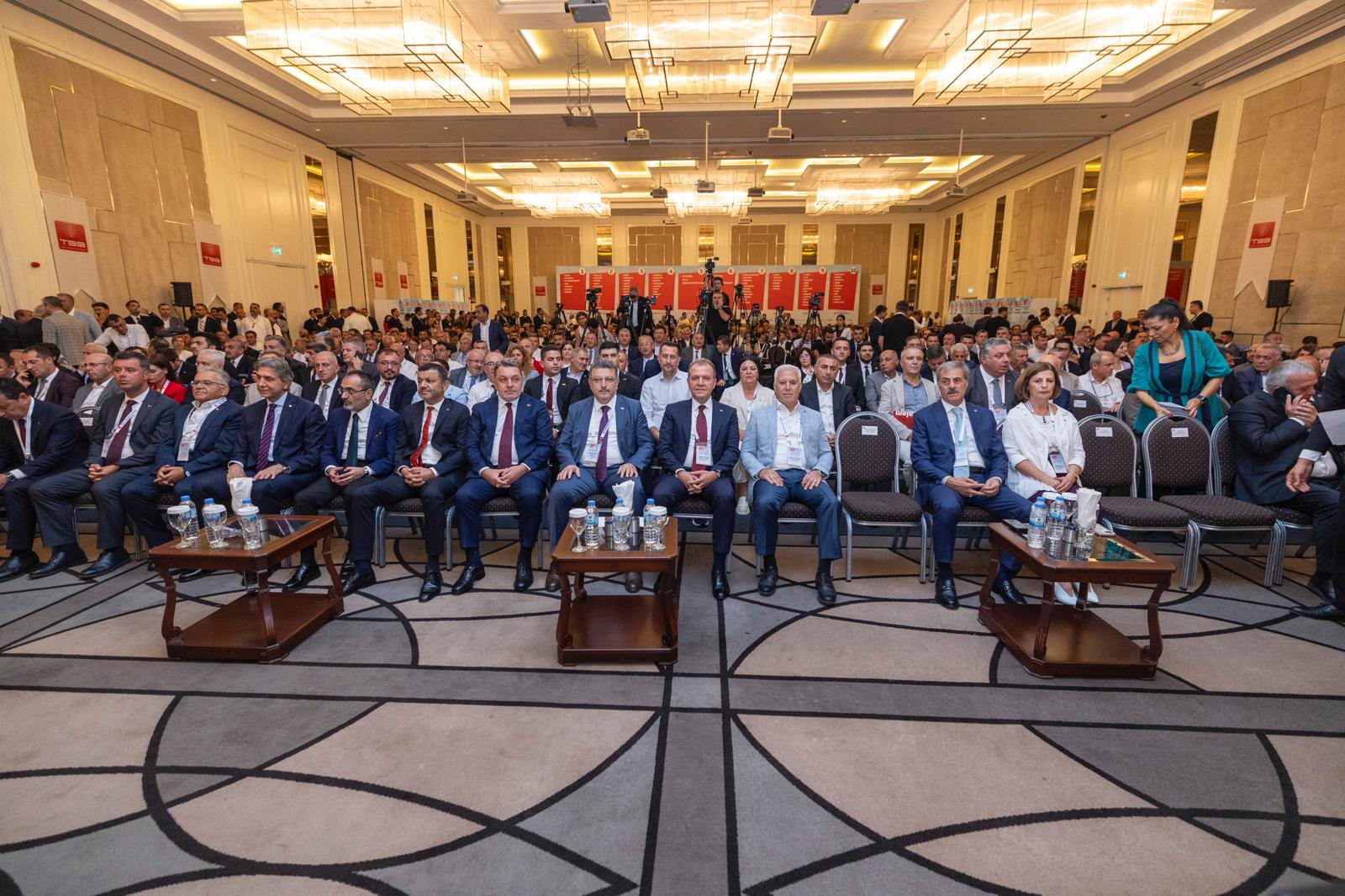 “Halkin İradesi̇ne Sahi̇p Çikmaya Devam Edeceği̇z” (4) (1)