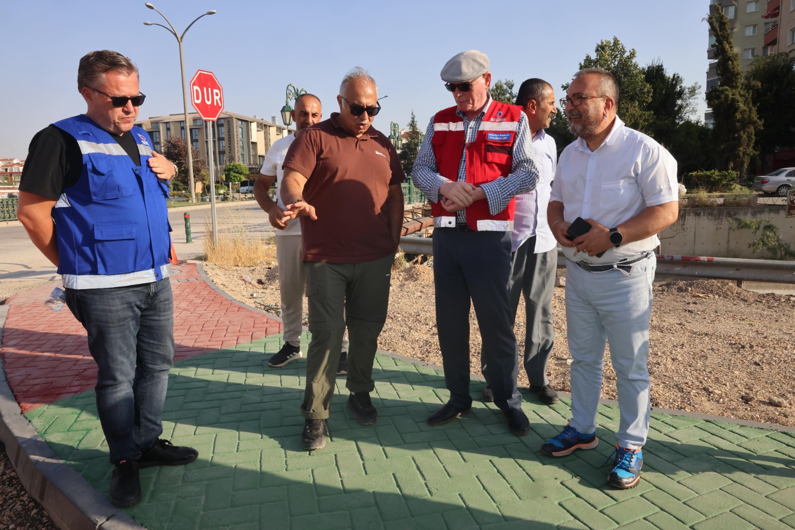 Kızılyer’e Yeşil Dokunuş Asfalt Rengini Halk Belirledi (3)