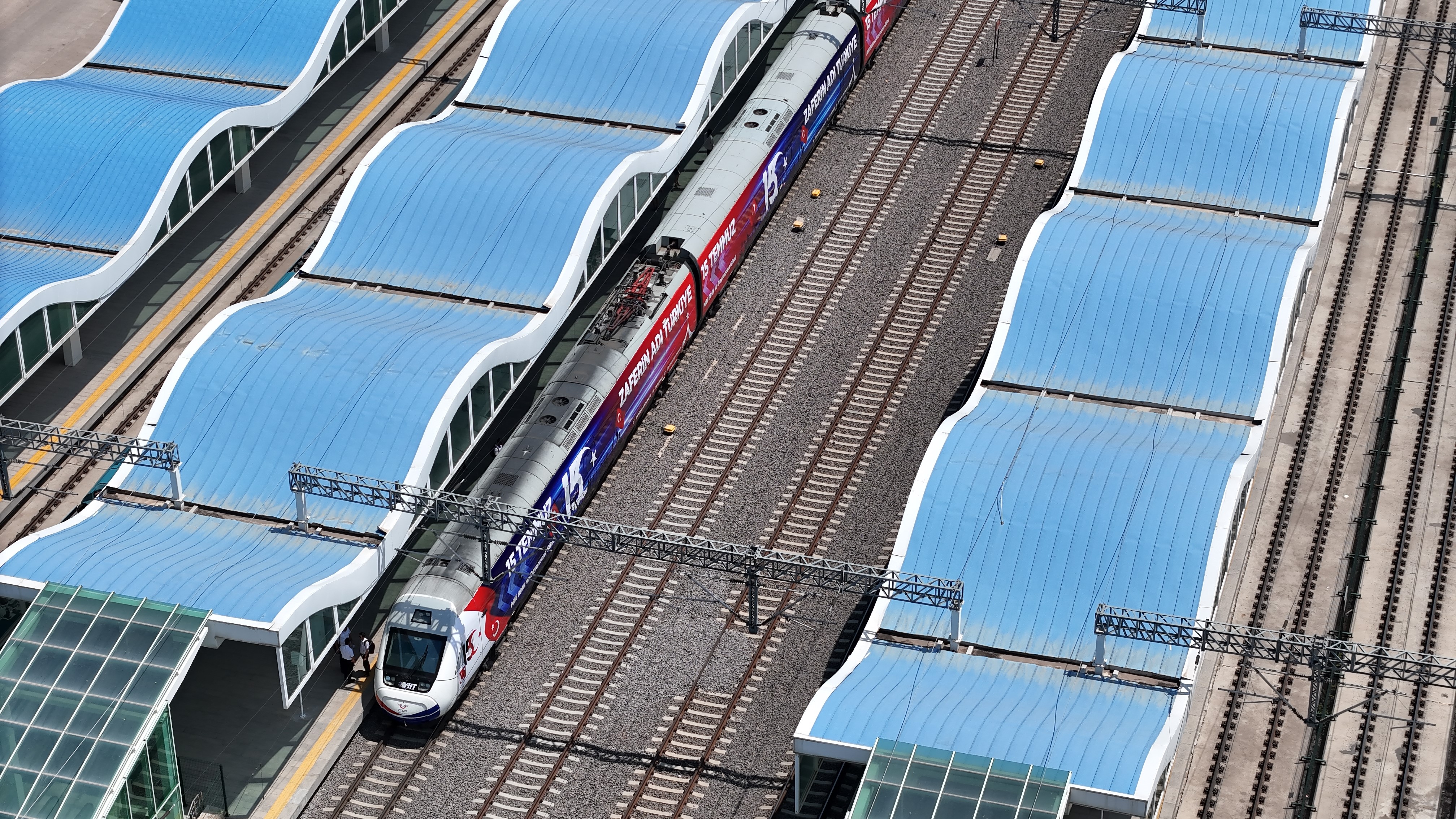 Tren (1)
