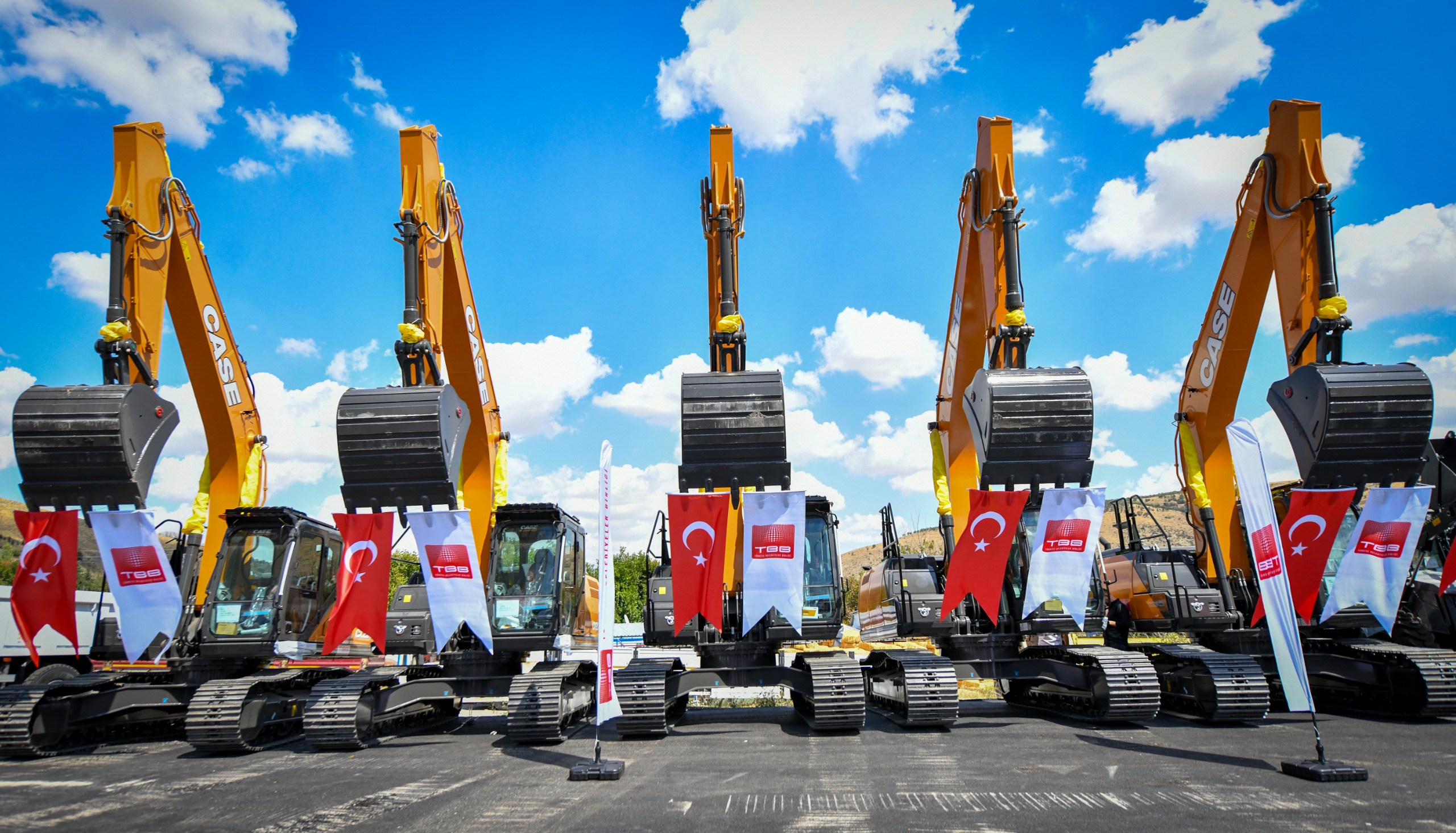 Başkan Ünlüce Araç Tesli̇m Töreni̇ne Katildi (3)