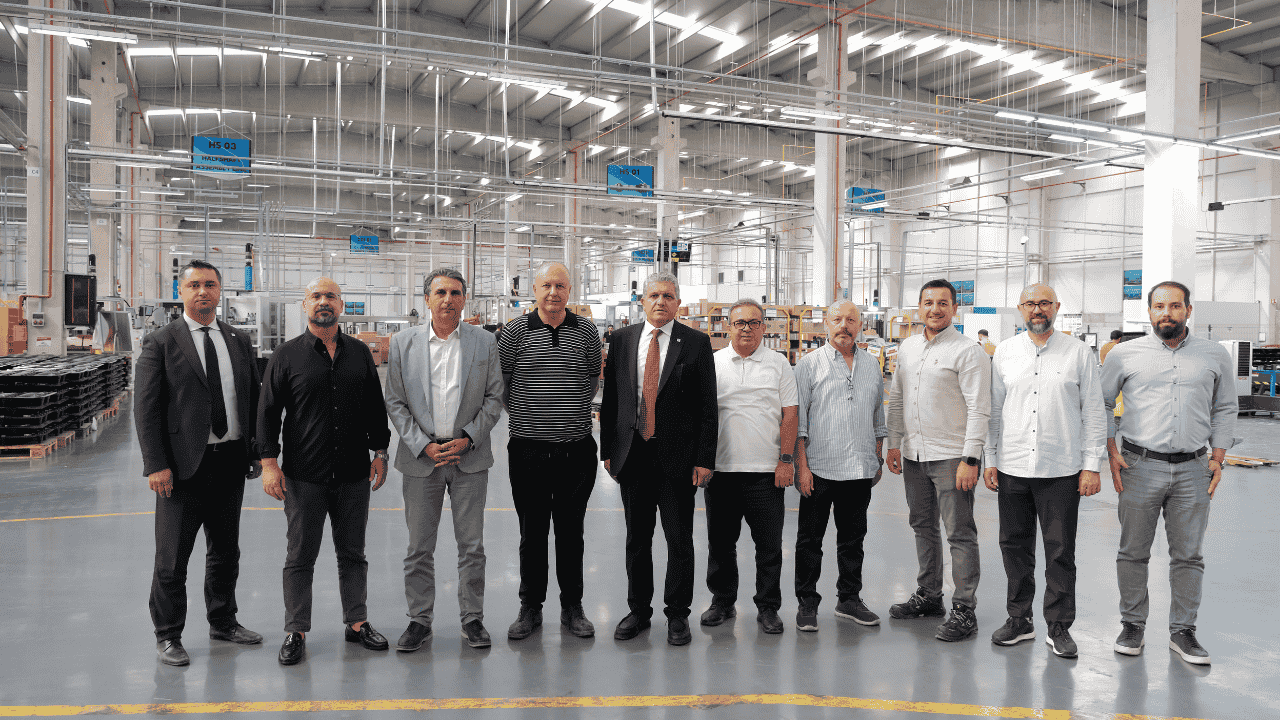 Eskişehir Organize Sanayi Bölgesi Heyeti Iki Sanayi Kuruluşunu Yerinde Inceledi (1)