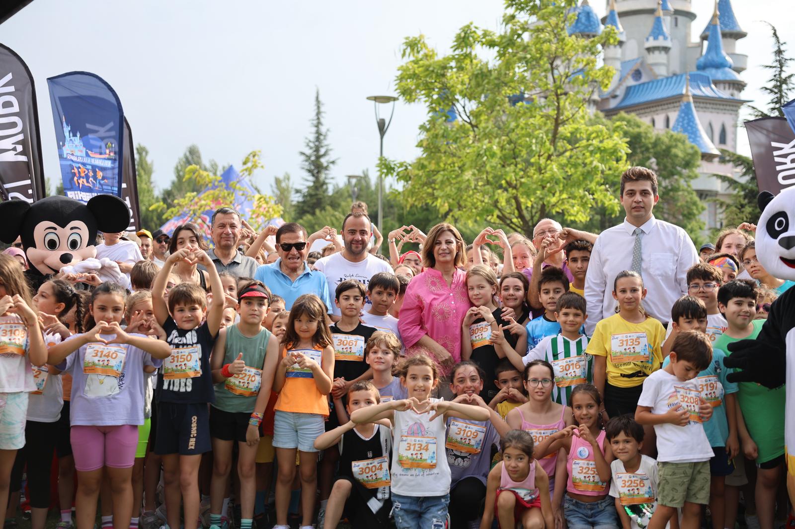 Eski̇şehi̇r’de Eti̇ Li̇fali̇f 6. Uluslararasi Yari Maraton Heyecani Yaşandi (33)