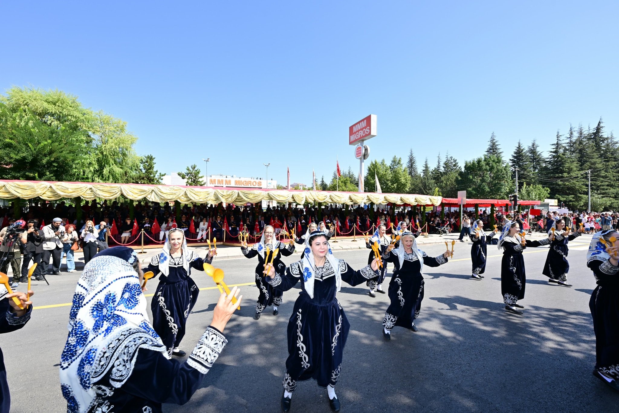 Geçit Töremi (3)