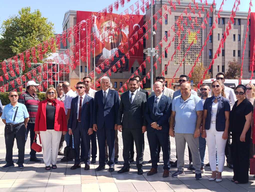 Iyi Parti (1)