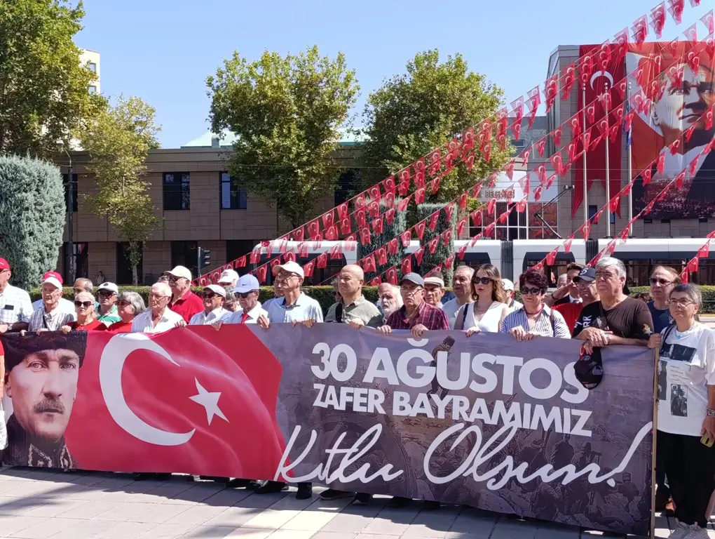 Iyi Parti 30 Agustos-1