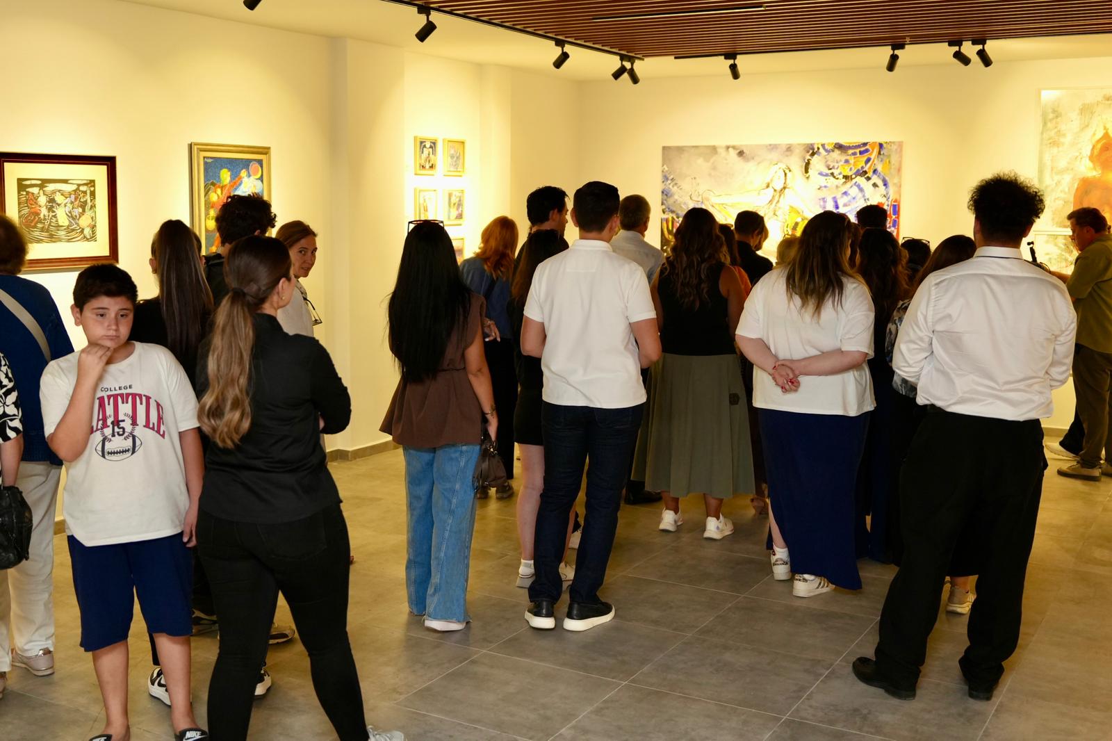 “Kesi̇şen İzler” Sergi̇si̇ Sanat Sokaği’nda Açildi (10)