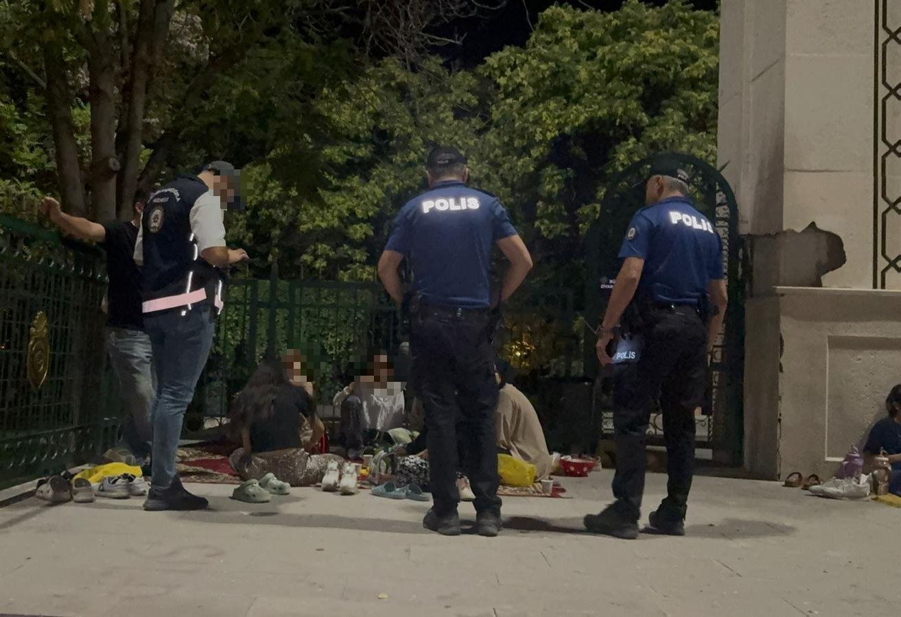 Polis-6