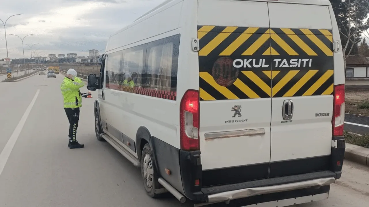 Sdf Eskisehirde 53 Okul Servisi Denetlendi-1