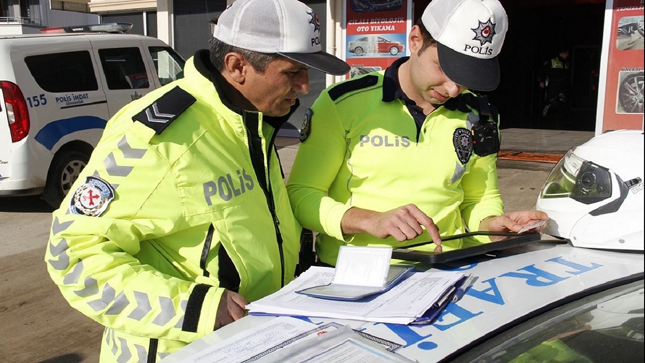 Trafik Polisi 3-10