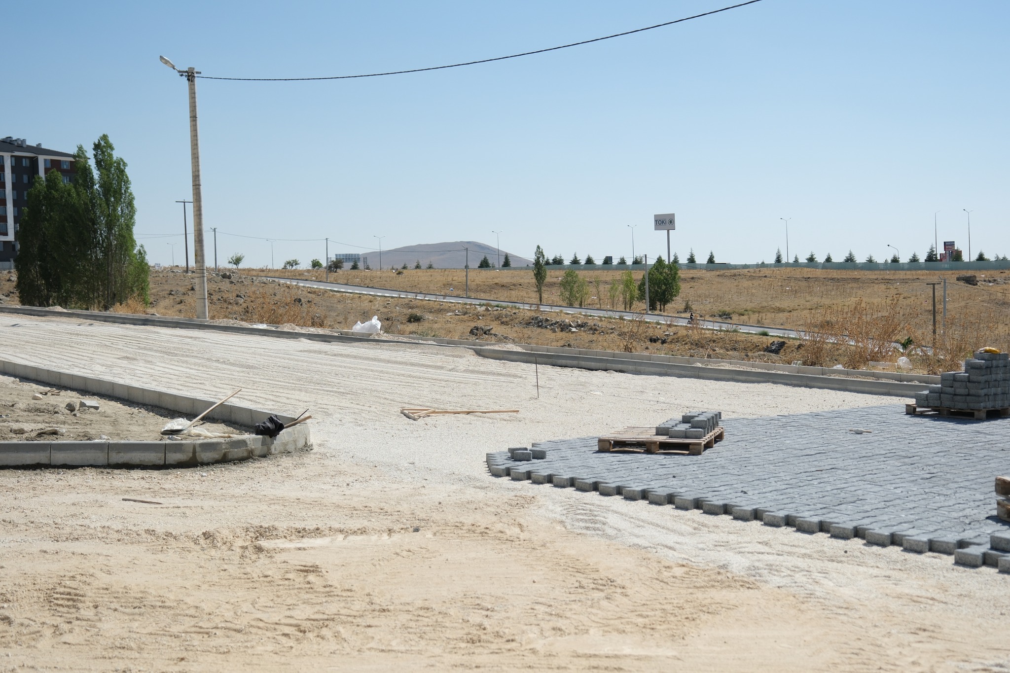 548067066 1260152382820353 2348137964509330850 N