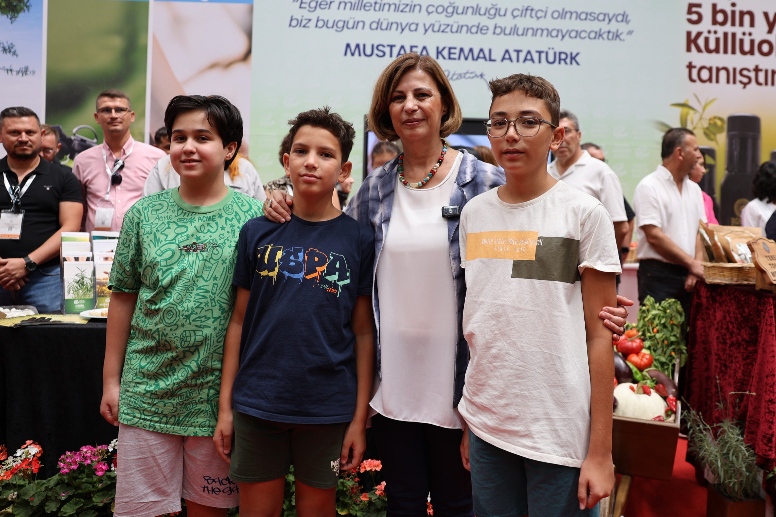 Başkan Ünlüce Tarim Fuarini Zi̇yaret Etti̇ (3)