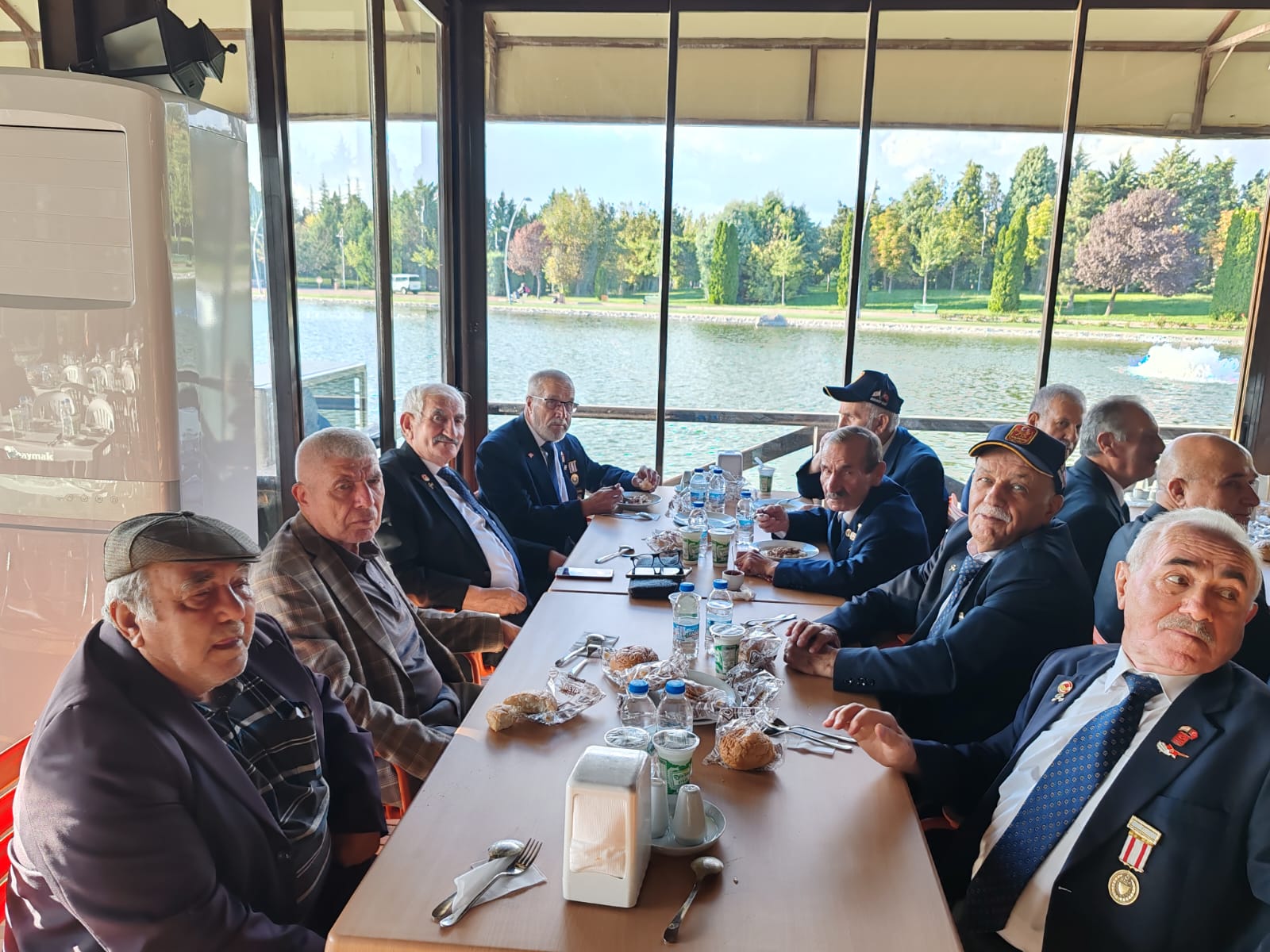 Gazi̇ler 19 Eylül Şerefi̇ne Kent Lokantasi'nda Bi̇r Araya Geldi̇ (2)