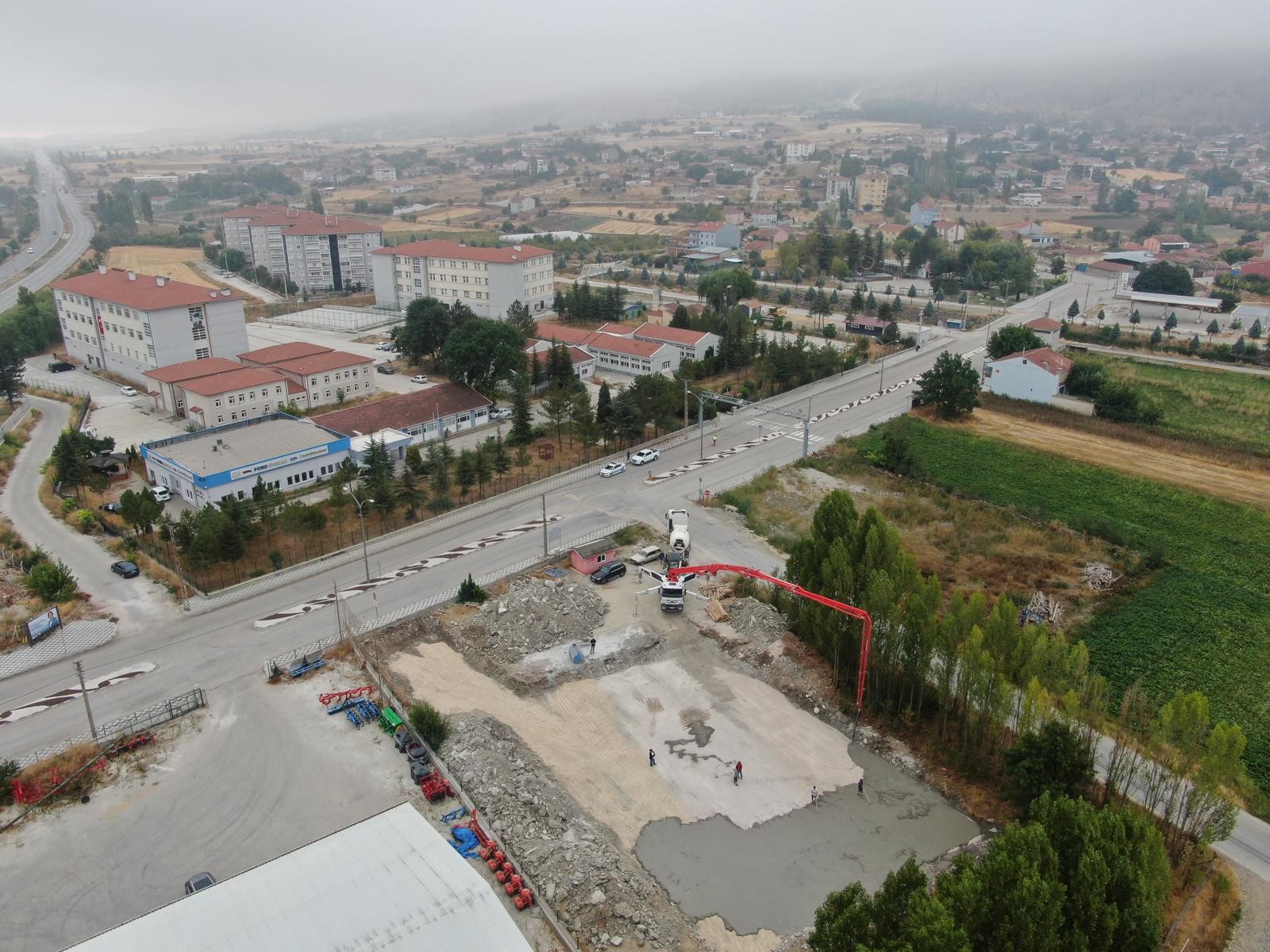 İnönü’de Düğün Salonu Için Ilk Beton Atıldı (1)