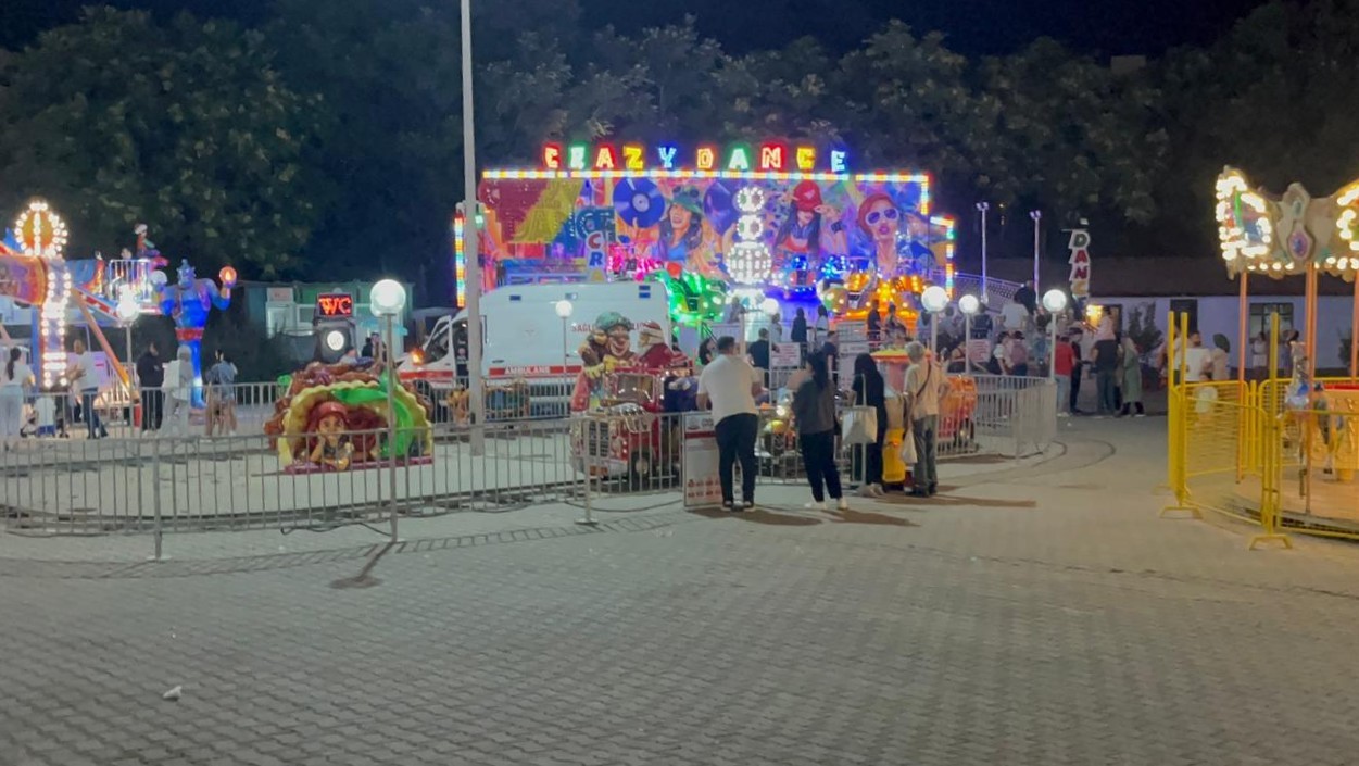 Lunaparkta Fenelaştı (1)