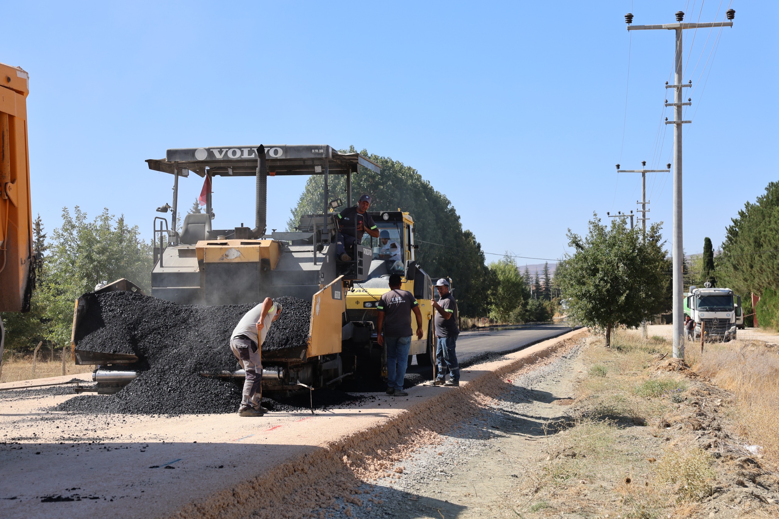 Mahalle Yollarina Modern Dokunuş (5)