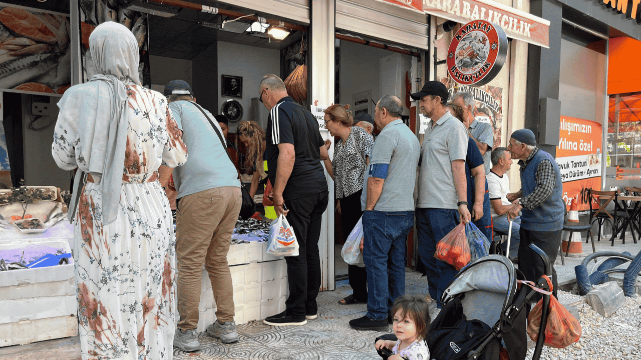 Mevlid Kandili’nde Eskişehir’de 1 Ton Balık Dağıtıldı (1)